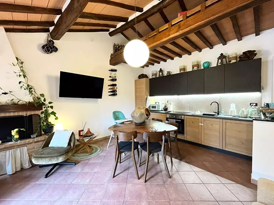 Immagine 7 di Appartamento in vendita  a Massa