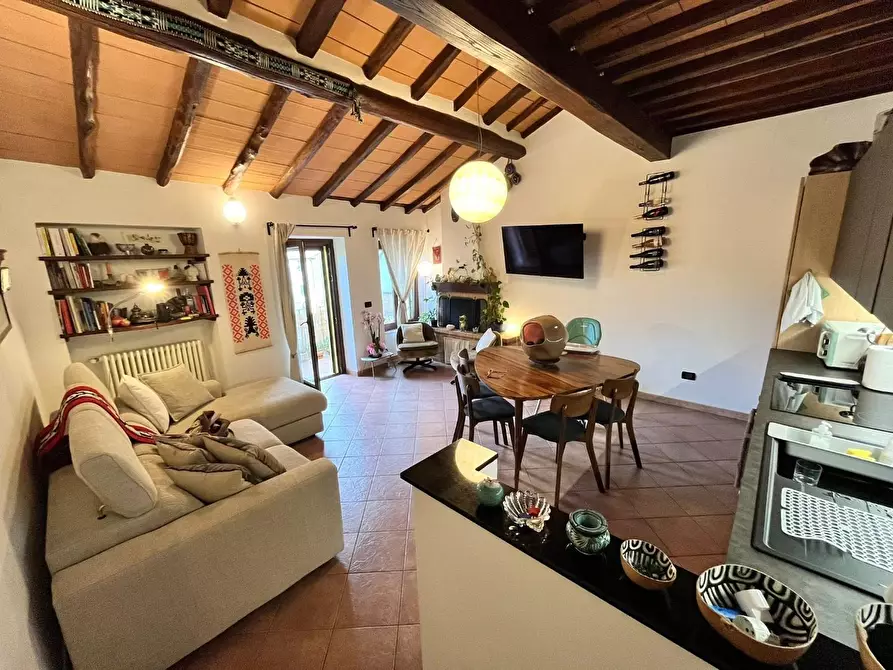 Immagine 5 di Appartamento in vendita  a Massa