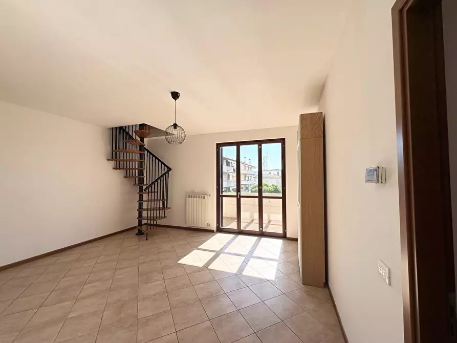 Immagine 2 di Appartamento in vendita  a Empoli