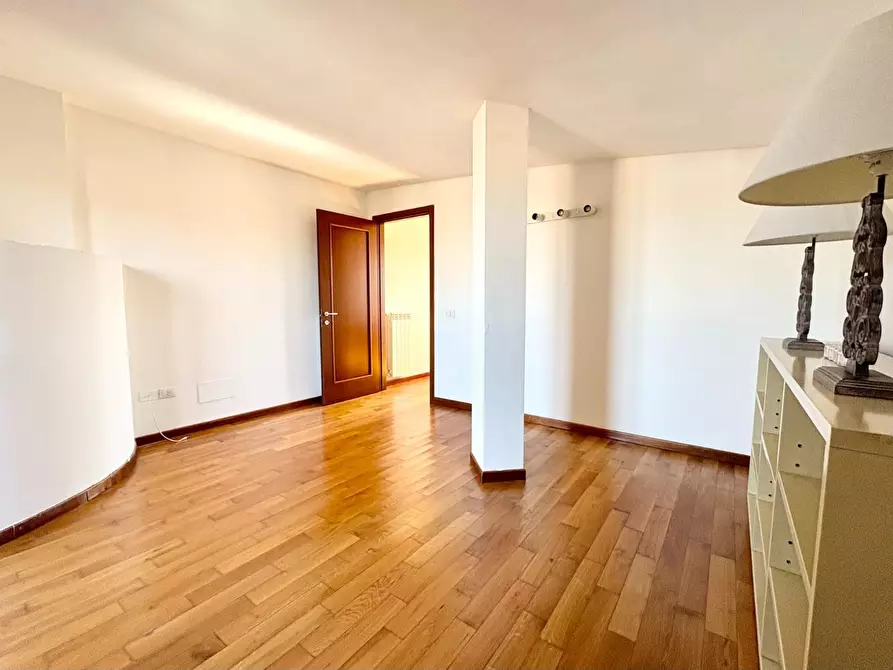 Immagine 31 di Appartamento in vendita  a Empoli