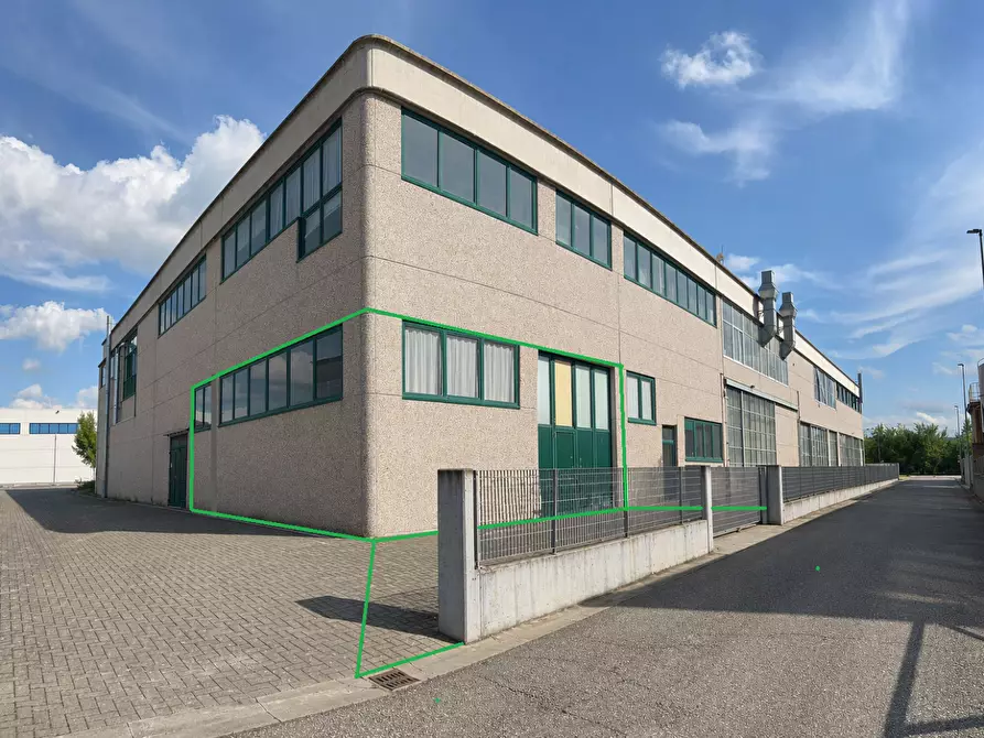 Immagine 1 di Attività artigianale in affitto  a Montelupo Fiorentino