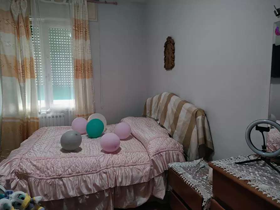 Immagine 17 di Appartamento in vendita  a Livorno