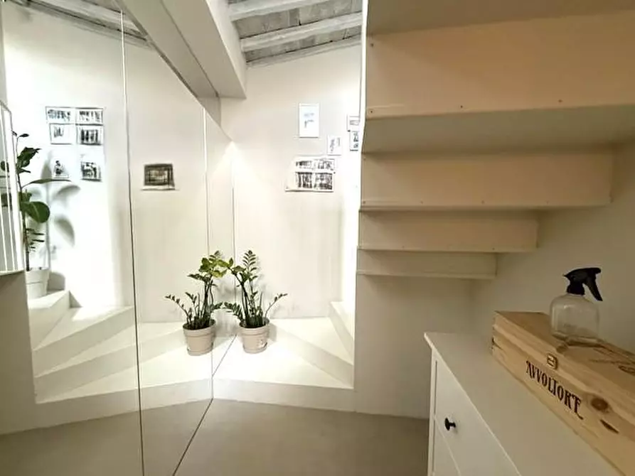 Immagine 27 di Appartamento in vendita  a Siena