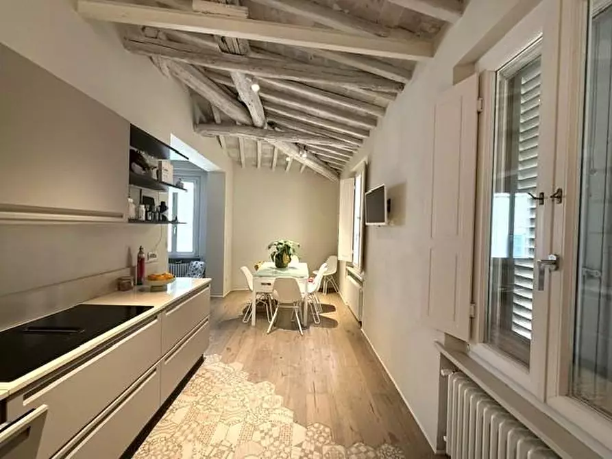 Immagine 4 di Appartamento in vendita  a Siena