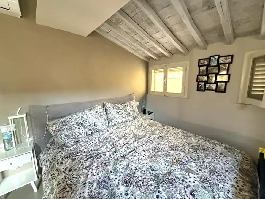 Immagine 24 di Appartamento in vendita  a Siena