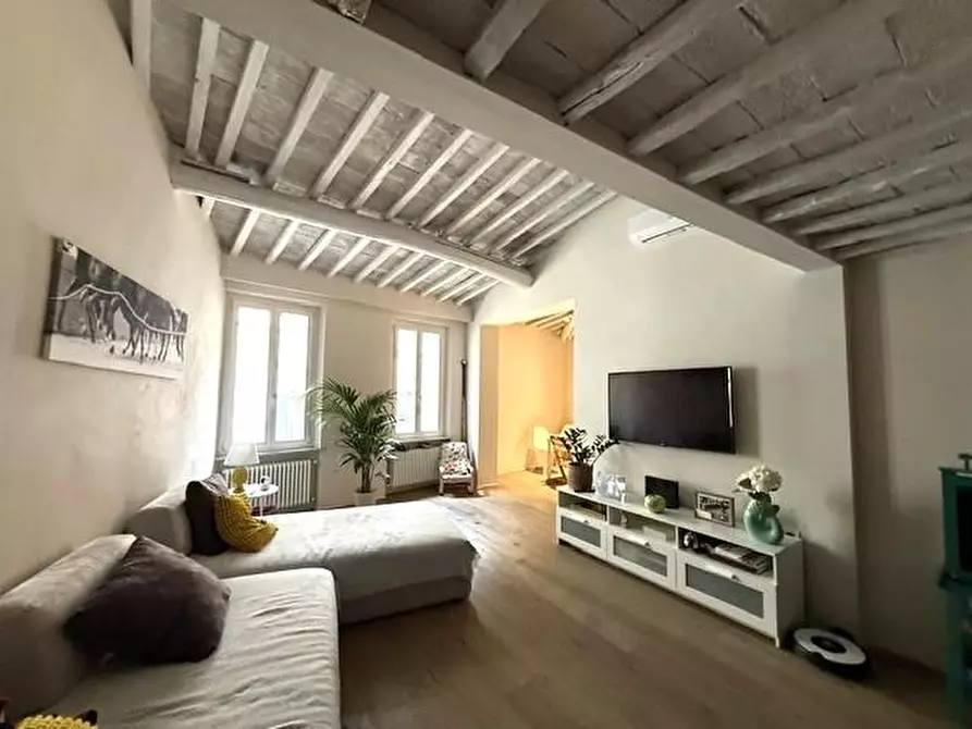 Immagine 7 di Appartamento in vendita  a Siena