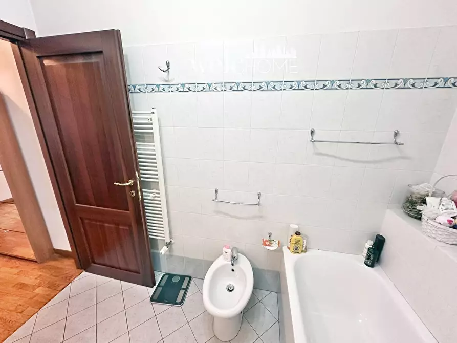 Immagine 18 di Appartamento in vendita  a Firenze