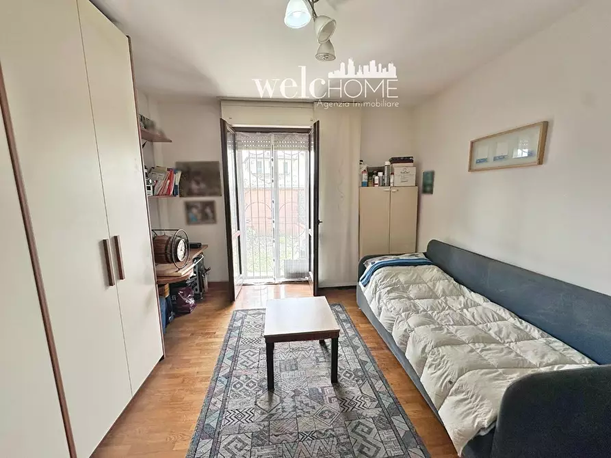 Immagine 11 di Appartamento in vendita  a Firenze