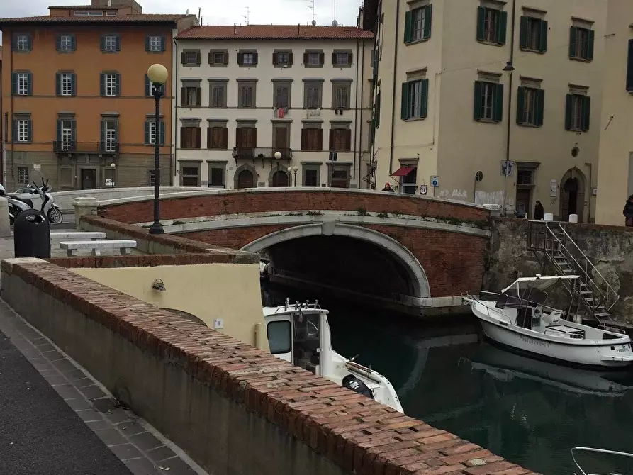 Immagine 2 di Appartamento in vendita  a Livorno