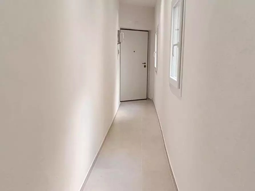 Immagine 3 di Appartamento in vendita  a Livorno