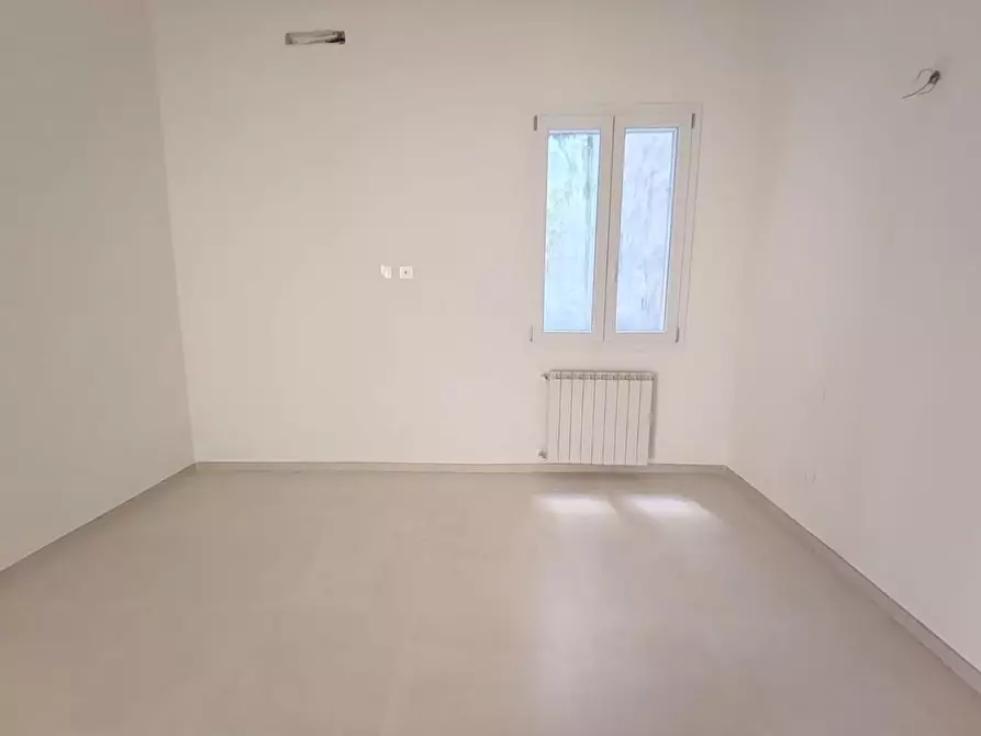 Immagine 7 di Appartamento in vendita  a Livorno