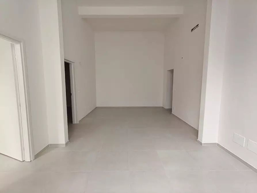 Immagine 14 di Appartamento in vendita  a Livorno
