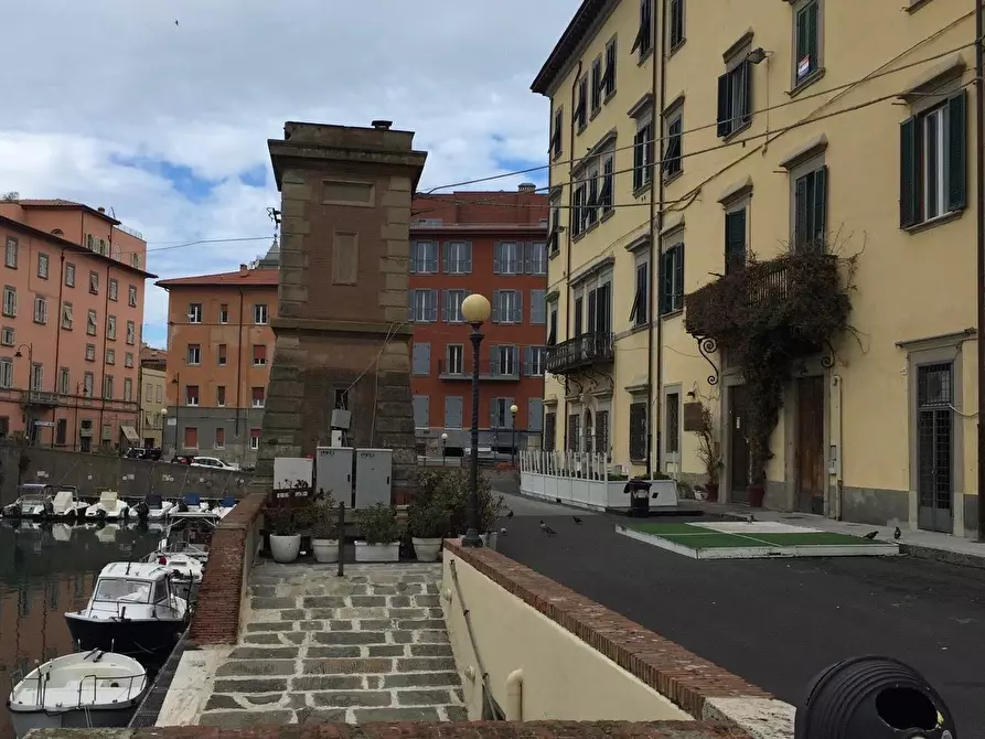 Immagine 1 di Appartamento in vendita  a Livorno