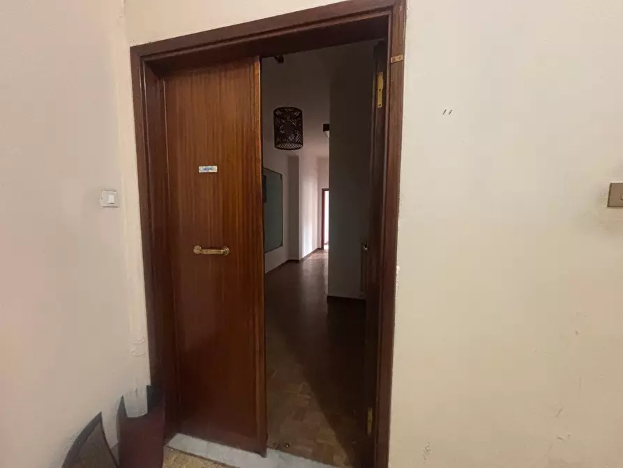 Immagine 6 di Appartamento in vendita  a Livorno