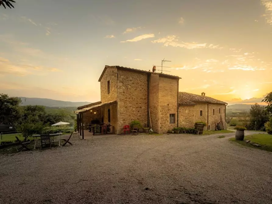 Immagine 7 di Casa colonica in vendita  a Colle Di Val D'elsa