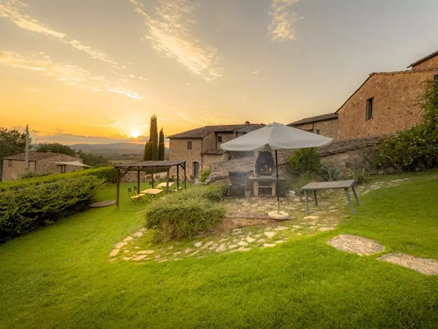 Immagine 5 di Casa colonica in vendita  a Colle Di Val D'elsa