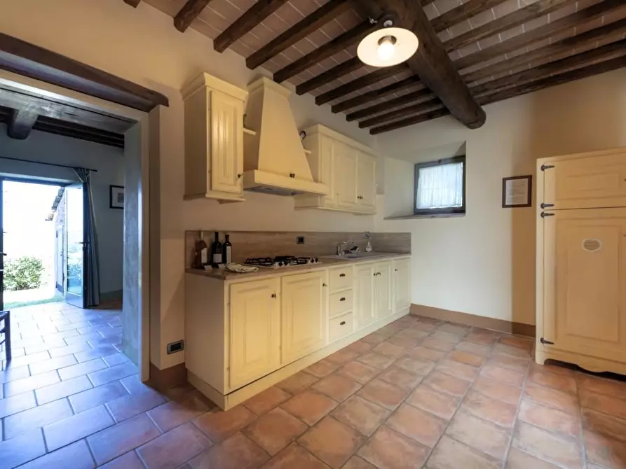 Immagine 33 di Casa colonica in vendita  a Colle Di Val D'elsa