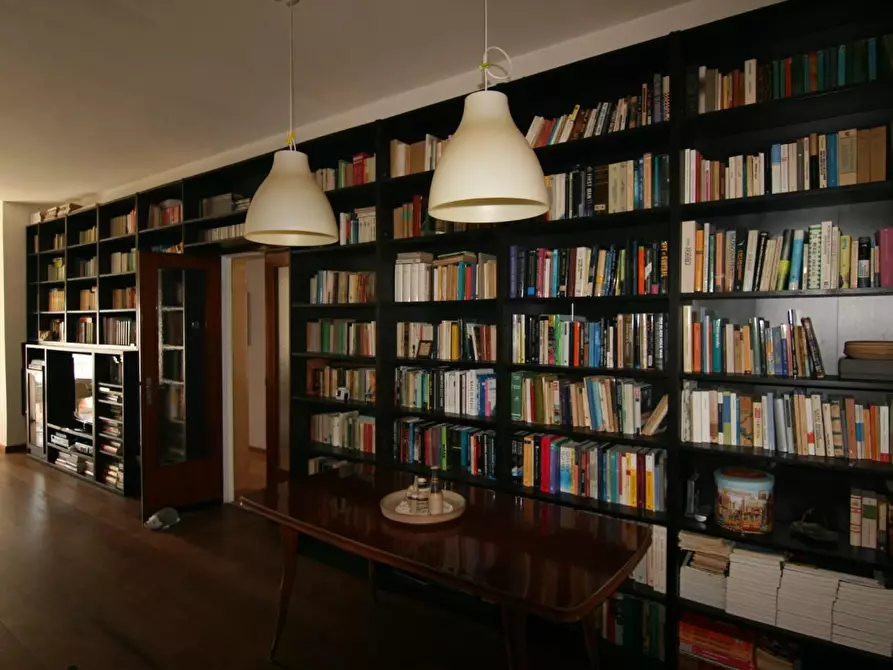 Immagine 6 di Appartamento in vendita  a Carrara