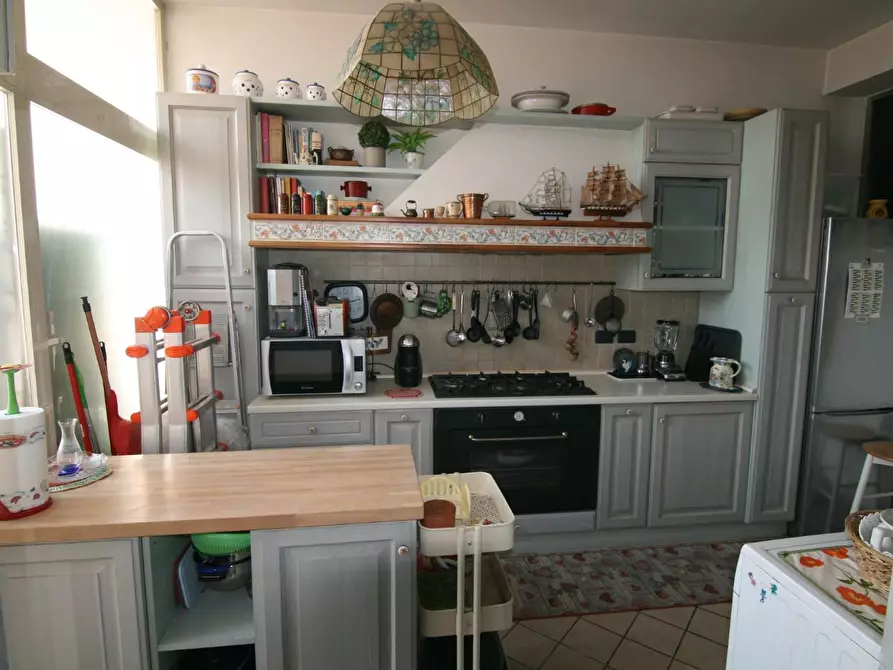 Immagine 9 di Appartamento in vendita  a Carrara