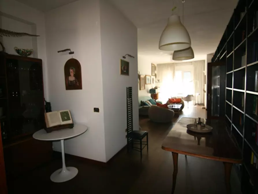 Immagine 7 di Appartamento in vendita  a Carrara