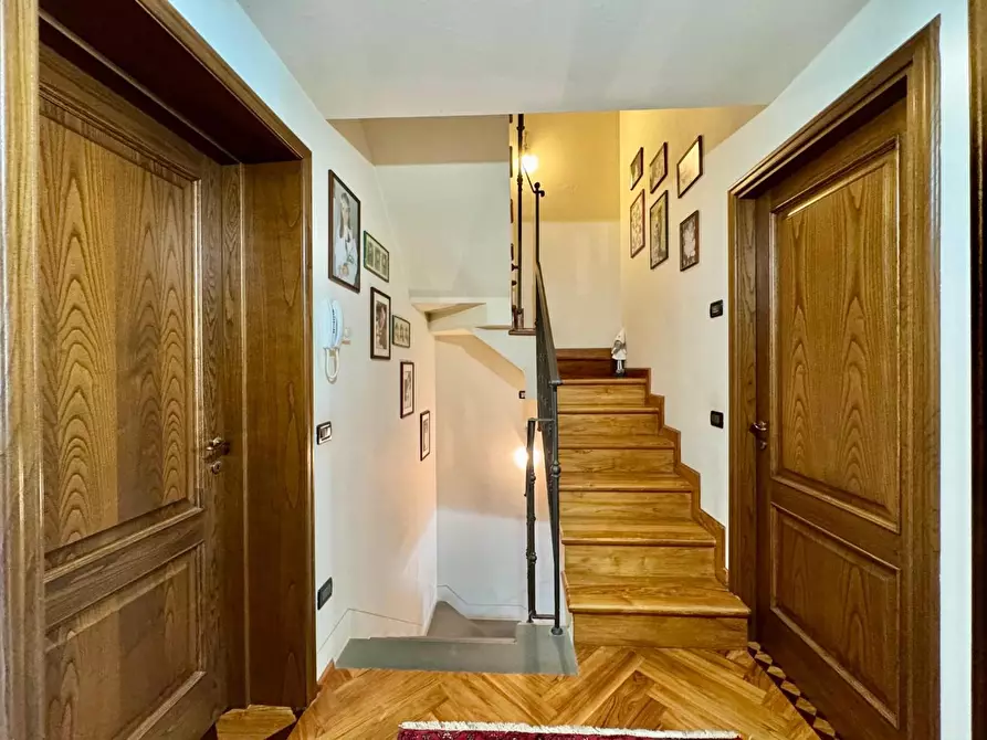 Immagine 42 di Villetta a schiera in vendita  a Porcari