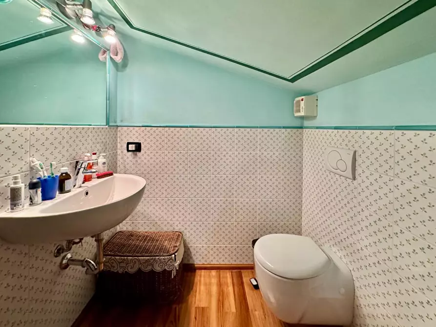 Immagine 48 di Villetta a schiera in vendita  a Porcari