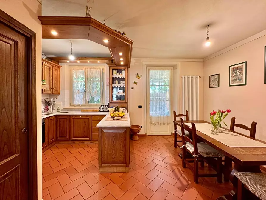 Immagine 10 di Villetta a schiera in vendita  a Porcari