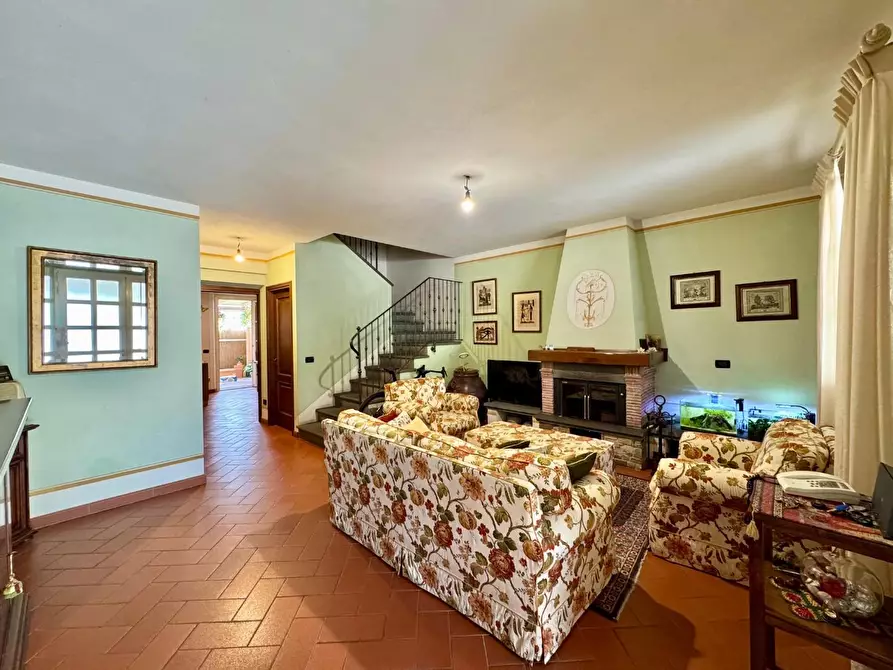 Immagine 5 di Villetta a schiera in vendita  a Porcari