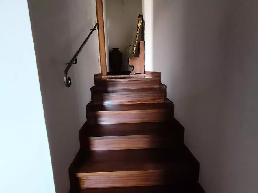 Immagine 15 di Casa trifamiliare in vendita  a Carrara