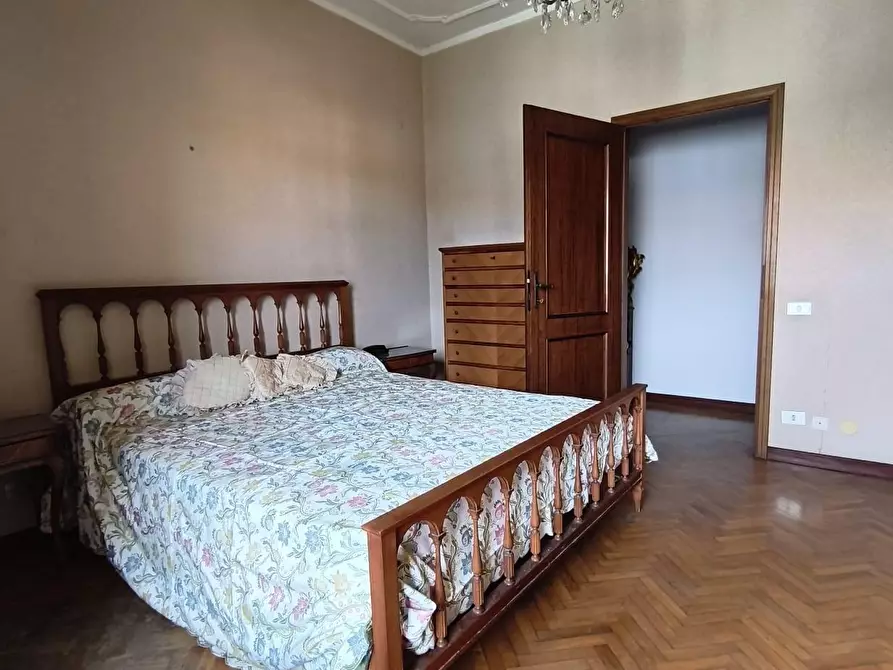 Immagine 17 di Casa trifamiliare in vendita  a Carrara