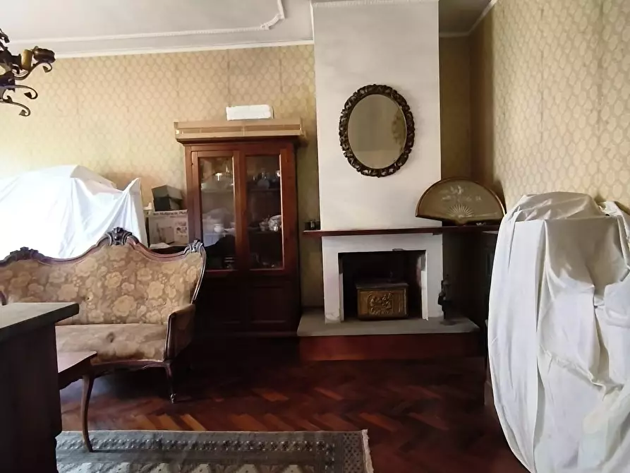 Immagine 8 di Casa trifamiliare in vendita  a Carrara