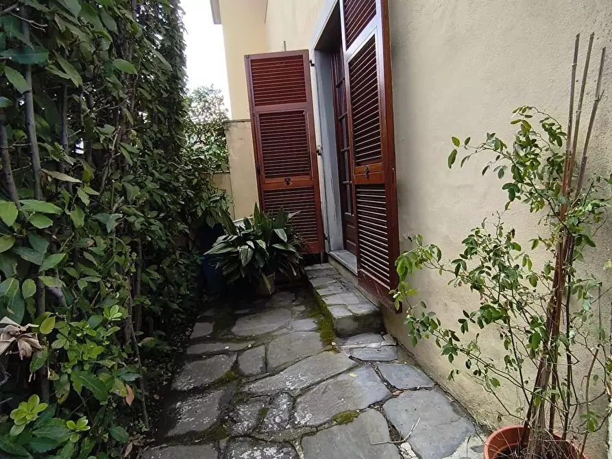 Immagine 23 di Casa trifamiliare in vendita  a Carrara