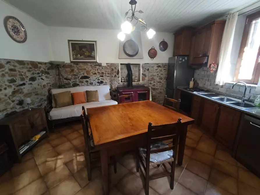 Immagine 36 di Villa in vendita  a Massarosa