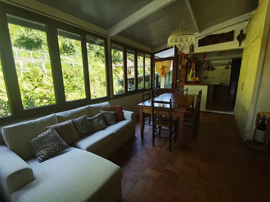 Immagine 46 di Villa in vendita  a Massarosa
