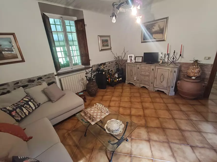 Immagine 32 di Villa in vendita  a Massarosa