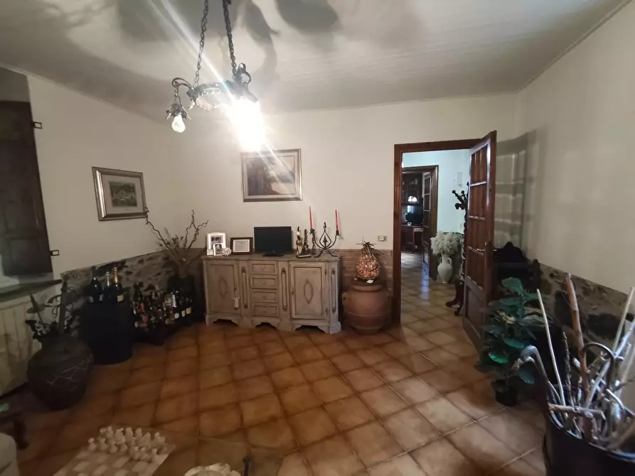 Immagine 33 di Villa in vendita  a Massarosa