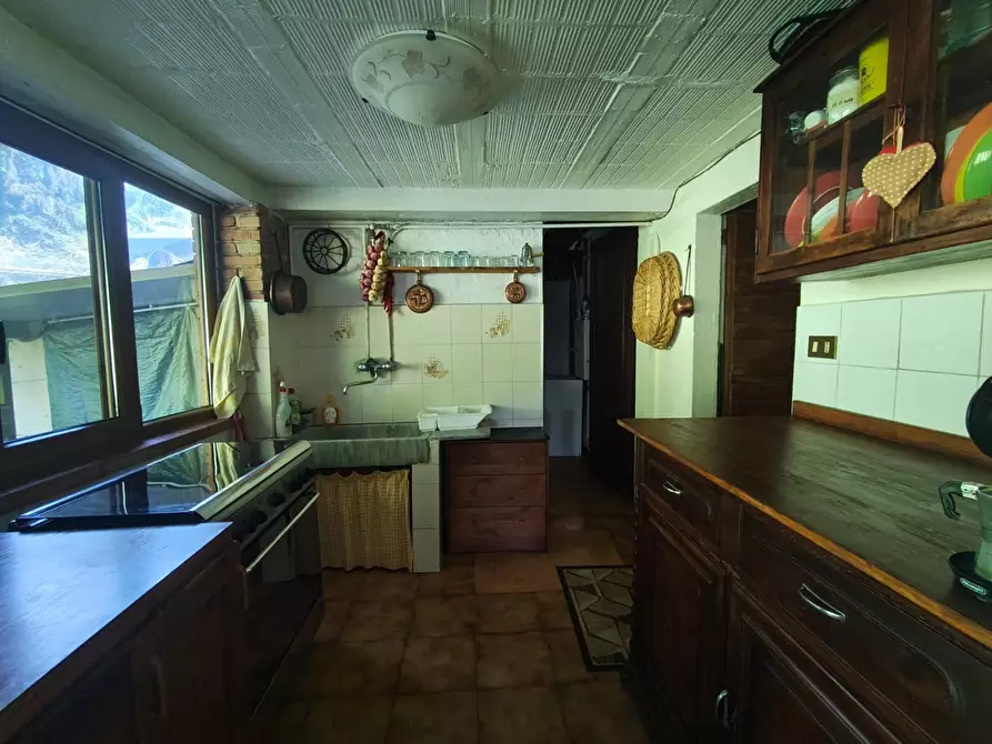 Immagine 44 di Villa in vendita  a Massarosa