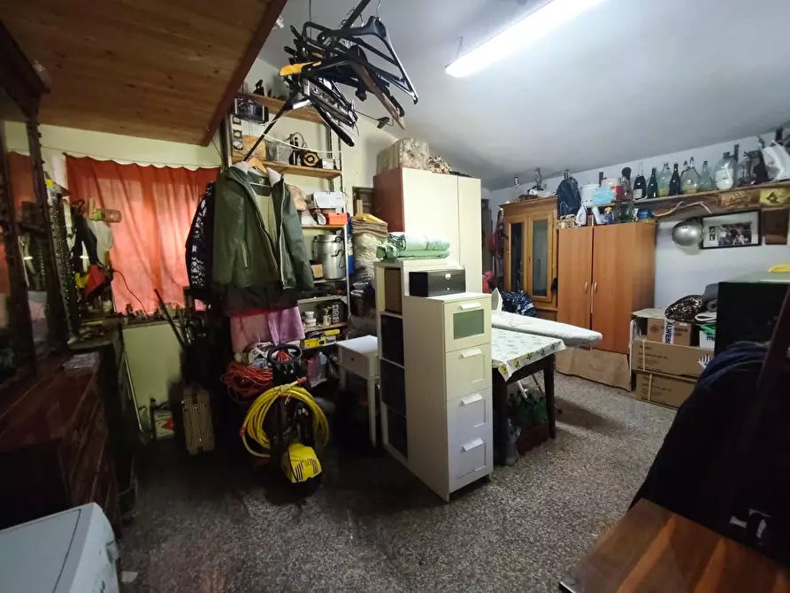 Immagine 51 di Villa in vendita  a Massarosa