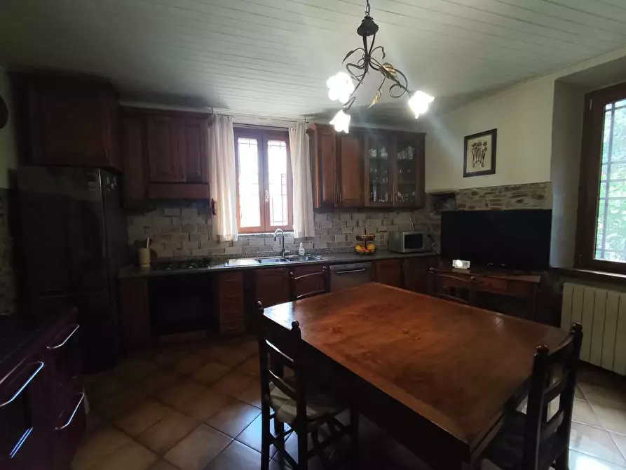 Immagine 39 di Villa in vendita  a Massarosa