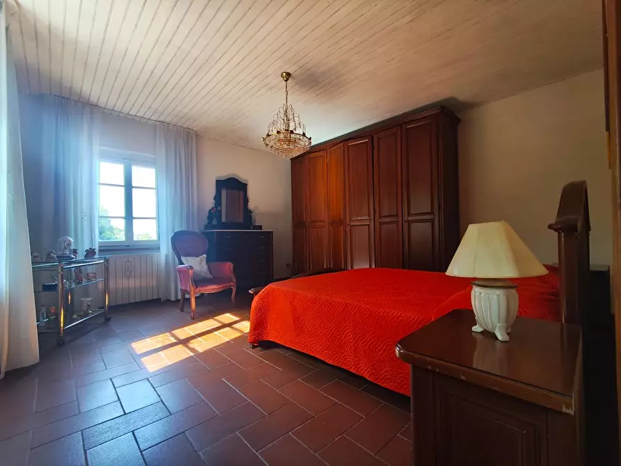 Immagine 15 di Villa in vendita  a Massarosa