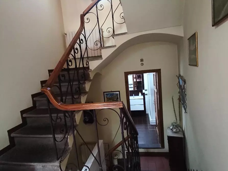 Immagine 9 di Villa in vendita  a Massarosa