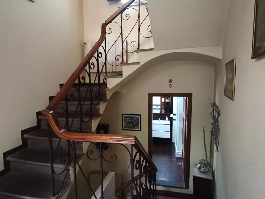 Immagine 8 di Villa in vendita  a Massarosa