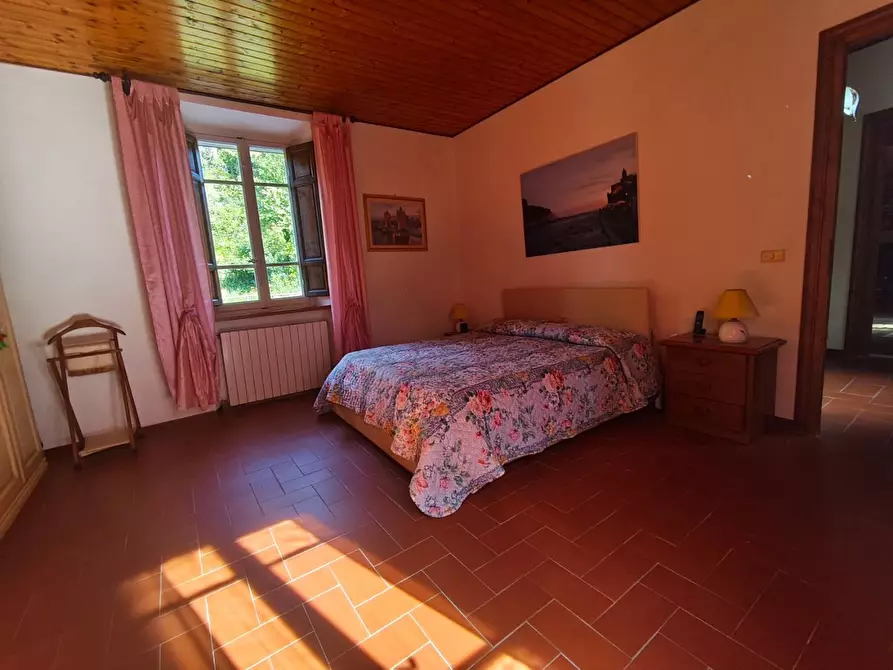 Immagine 17 di Villa in vendita  a Massarosa