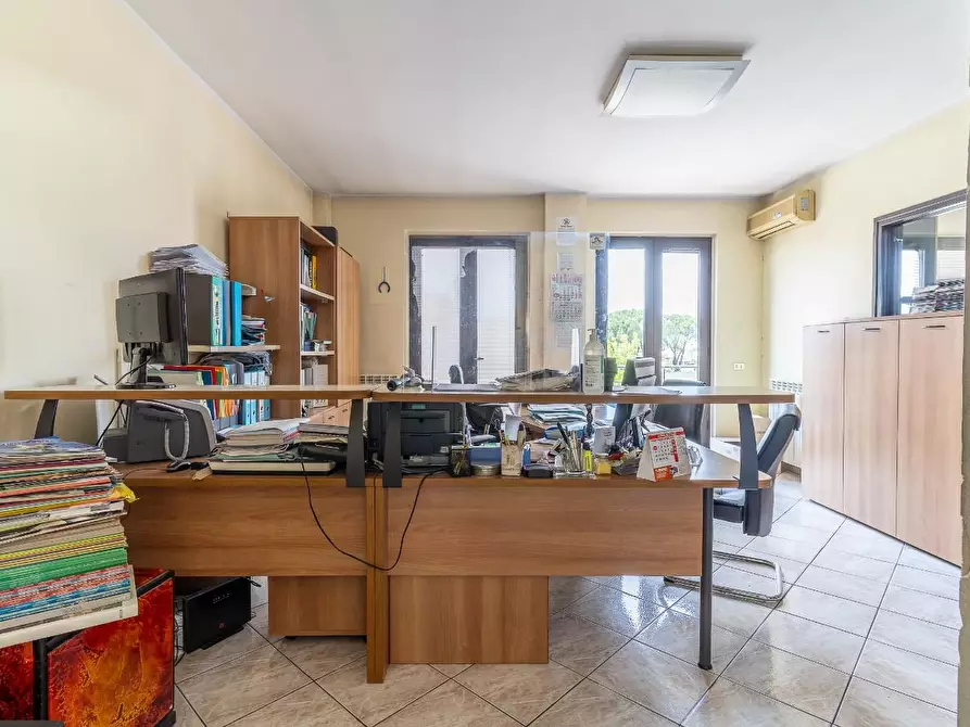 Immagine 7 di Laboratorio in vendita  a San Miniato