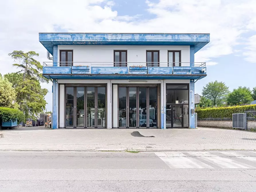 Immagine 1 di Laboratorio in vendita  a San Miniato