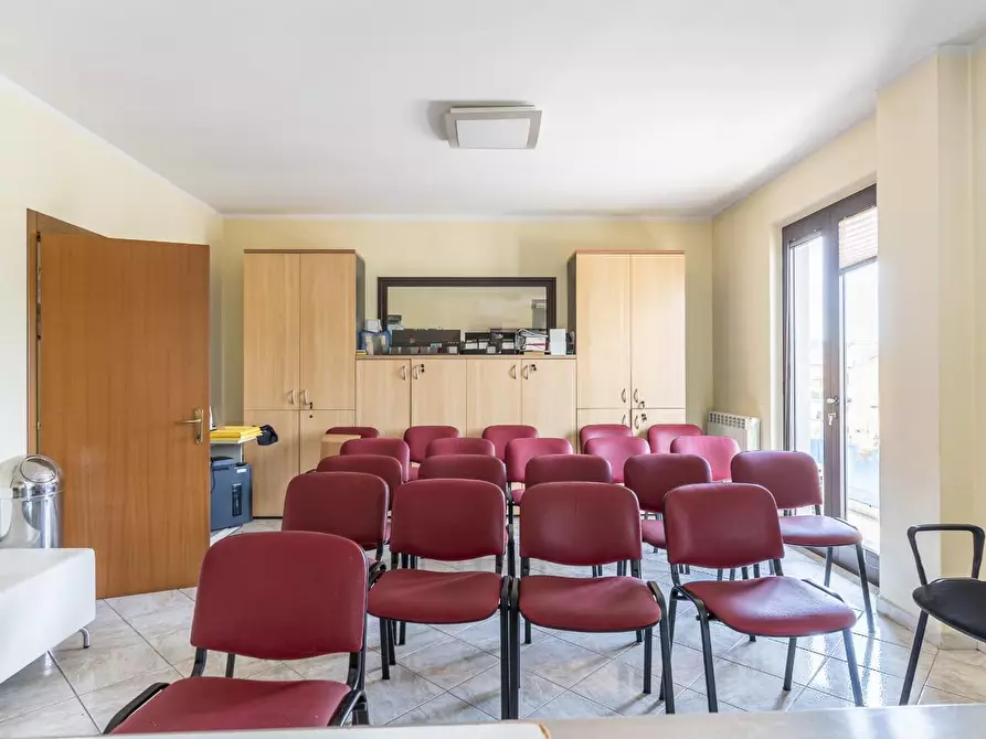 Immagine 15 di Laboratorio in vendita  a San Miniato