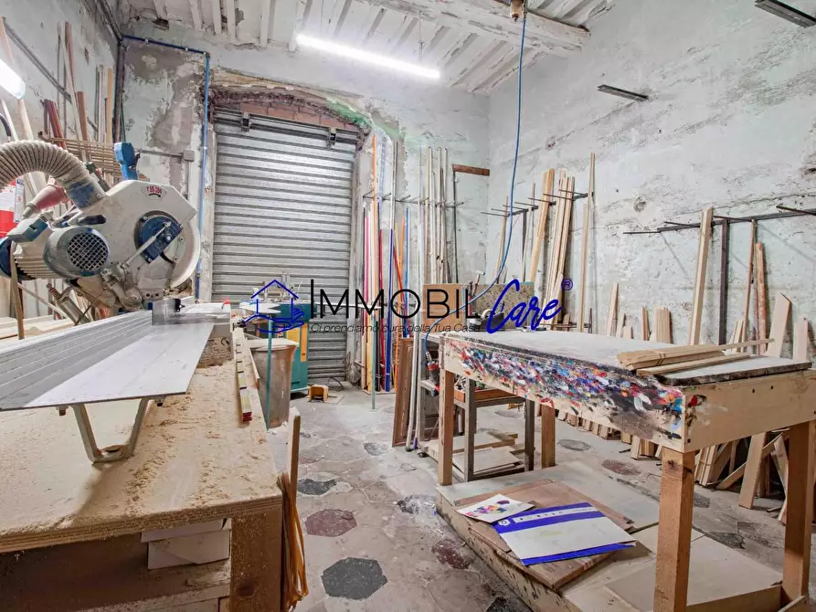 Immagine 3 di Appartamento in vendita  a Livorno