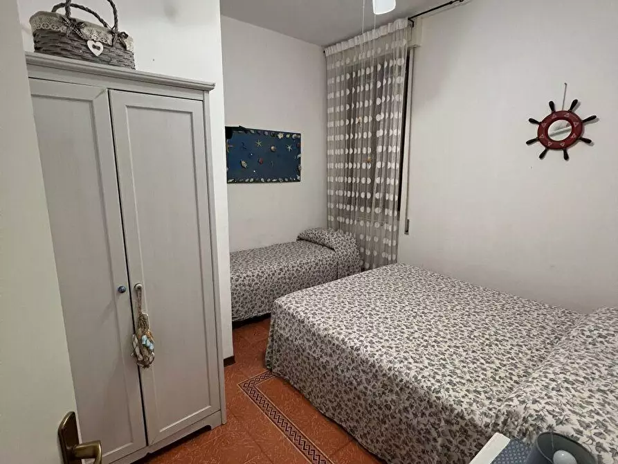 Immagine 13 di Casa semindipendente in vendita  a Sarzana