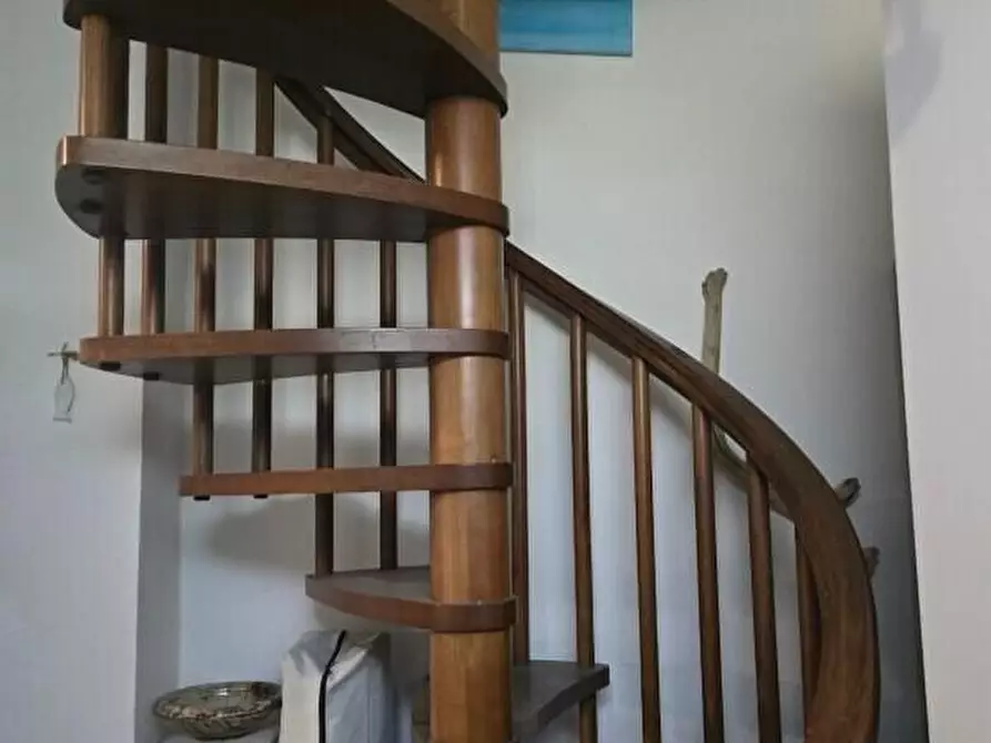 Immagine 11 di Casa semindipendente in vendita  a Sarzana