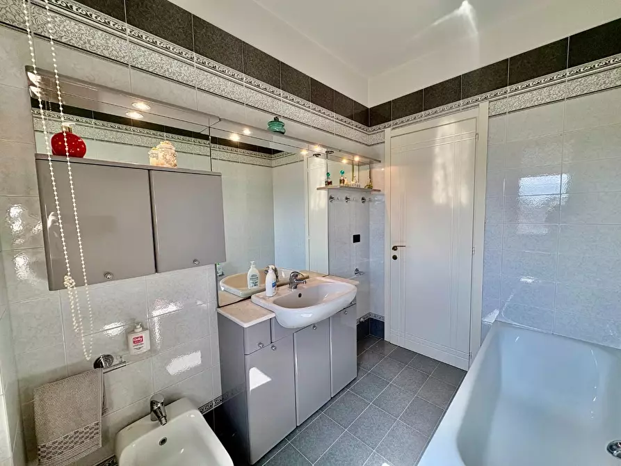 Immagine 33 di Appartamento in vendita  a Castelfiorentino